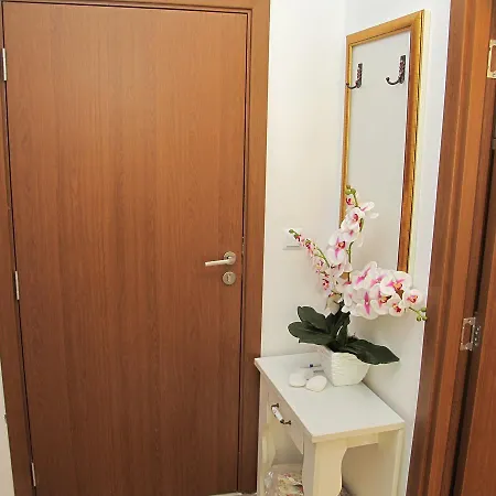Sweet Homes 5 ساني بيتش